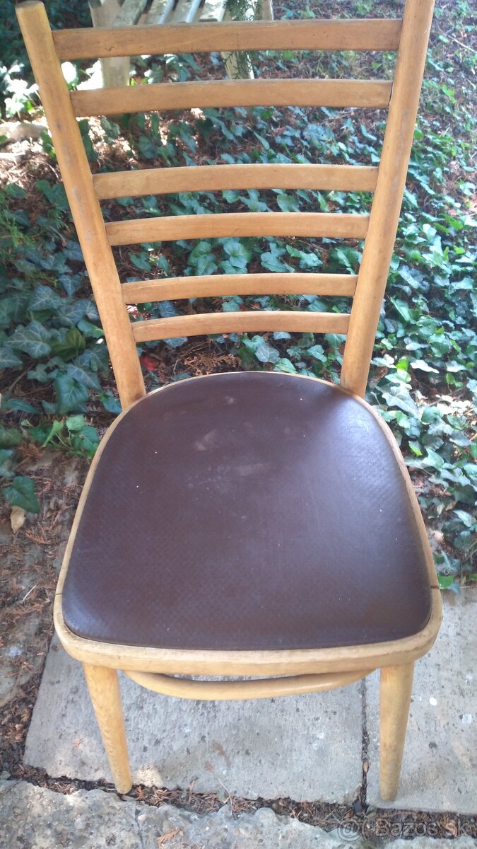 Predám časť z gauča,6 ks stoličiek,rebrík,odpeňovač protipen - 20