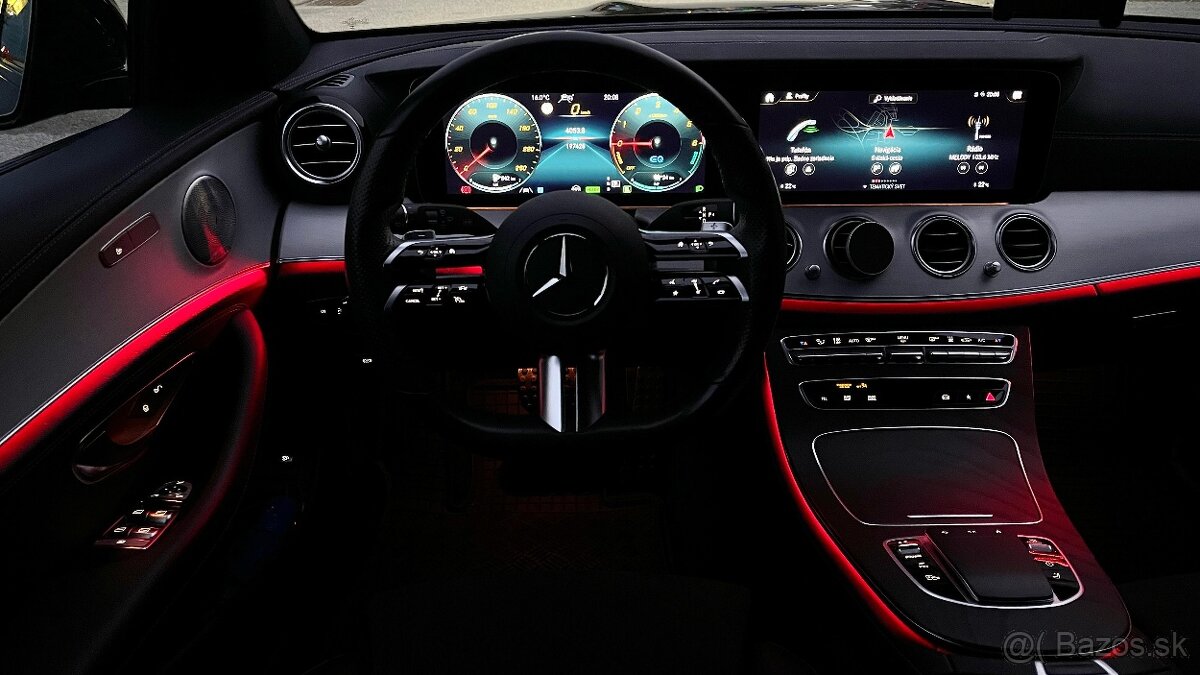 Mercedes-Benz E trieda Kombi 300DE AMG line - 20