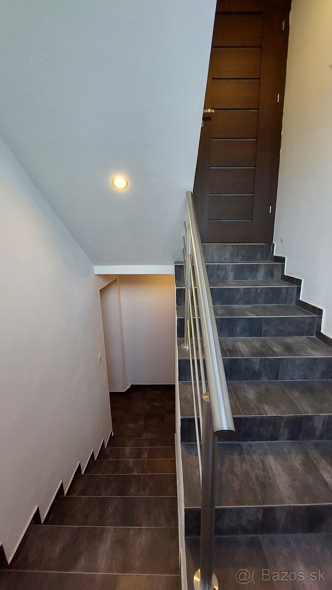 Plne zariadený 4 izb. rodinný dom -Diviaky nad Nitricou - 20