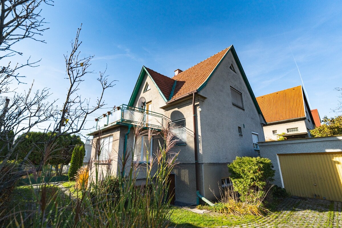 Rodinný dom Bojice,garáž, 958 m2 - 20