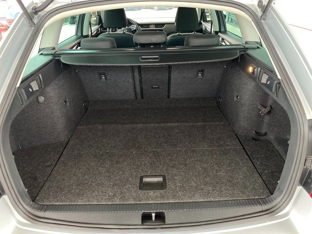 Škoda Octavia Combi 2.0 TDI DSG 110kW Style - 20