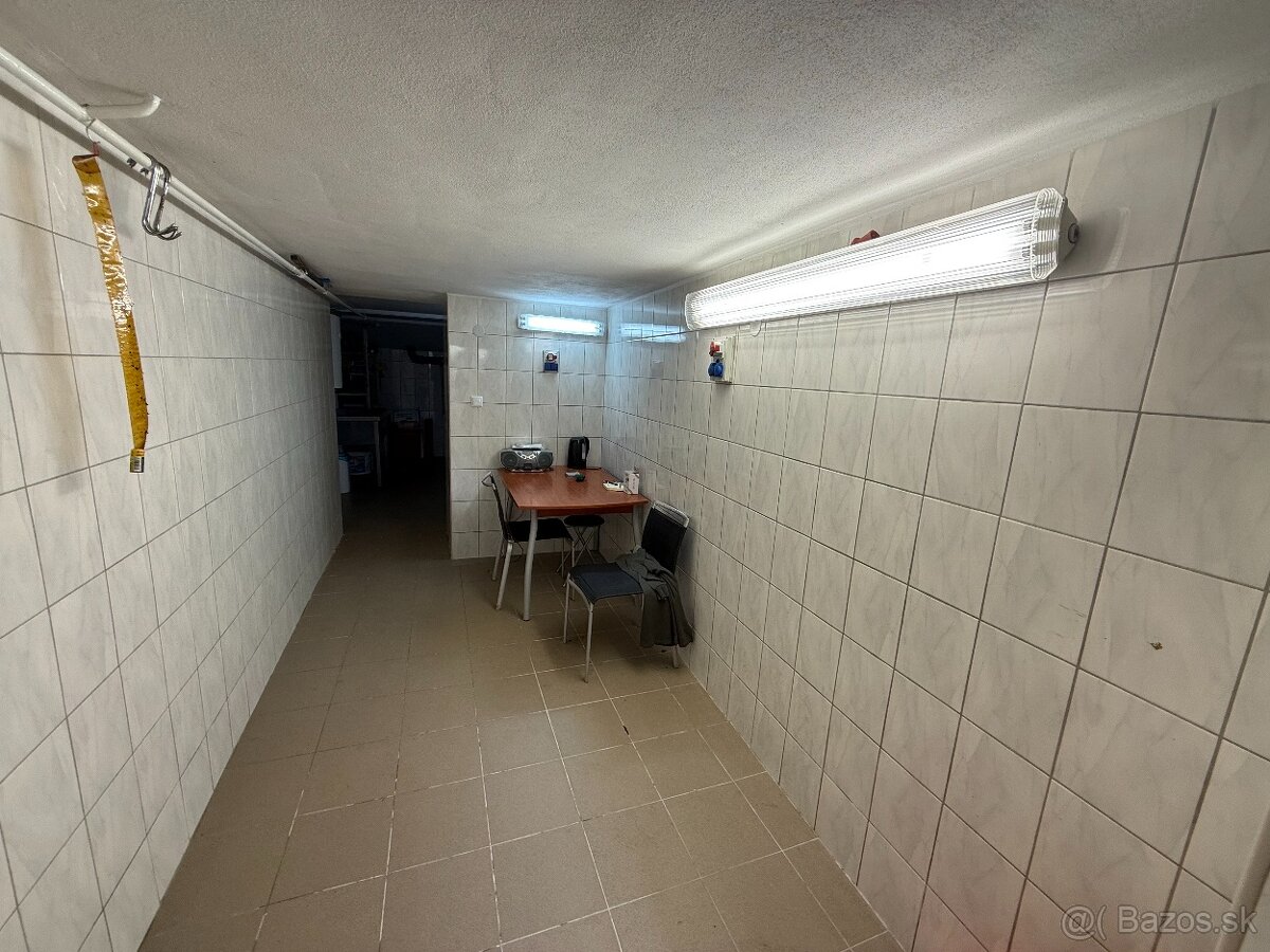 Exkluzívne iba v APEX reality 5i. RD v Horných Otrokovciach - 20