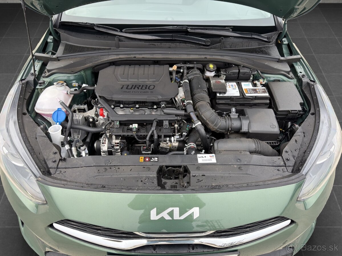 Kia Ceed SW 1.5 T-GDi Silver A/T - 20