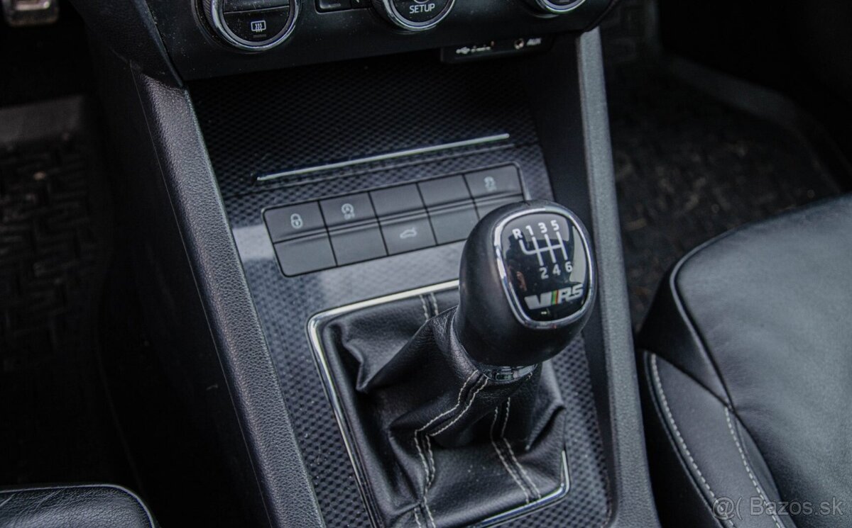 Škoda Octavia Combi 2.0 TDI RS - 20