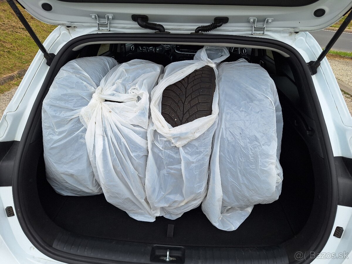 Kia Ceed SW 1.6 CRDi 136k Gold A/T r.v.2020, kúp. v SR - 20