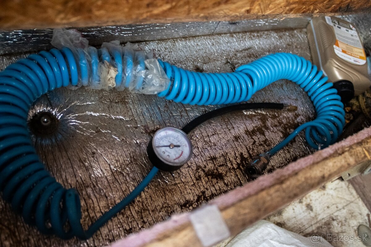 Land Rover Defender 110 SW, 90kW, (2007) - 20