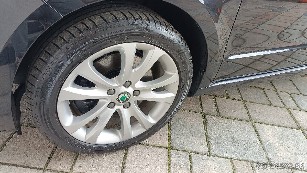 ŠKODA SUPERB KOMBI 2.0 TDI 103 kW CR DSG6 - 20