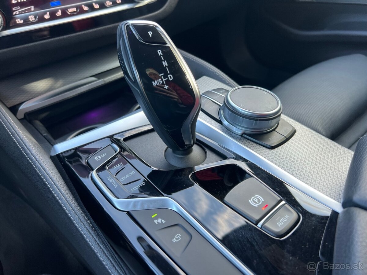 BMW 540iXDrive 250kW Touring M-paket maximální výbava - 20
