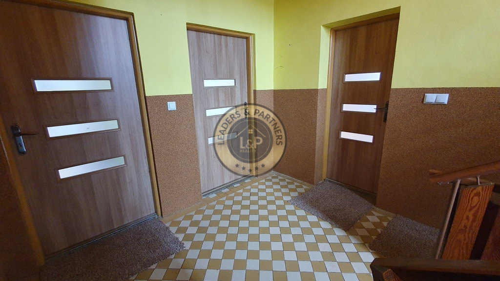 PREDAJ: veľký 2 poschodový rodinný dom Šuňava s výhľadom na - 20