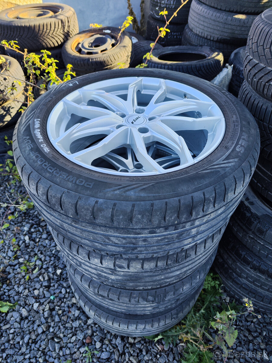 Land Rover Discovery 2.0L TD4 HSE AWD A/T - 20