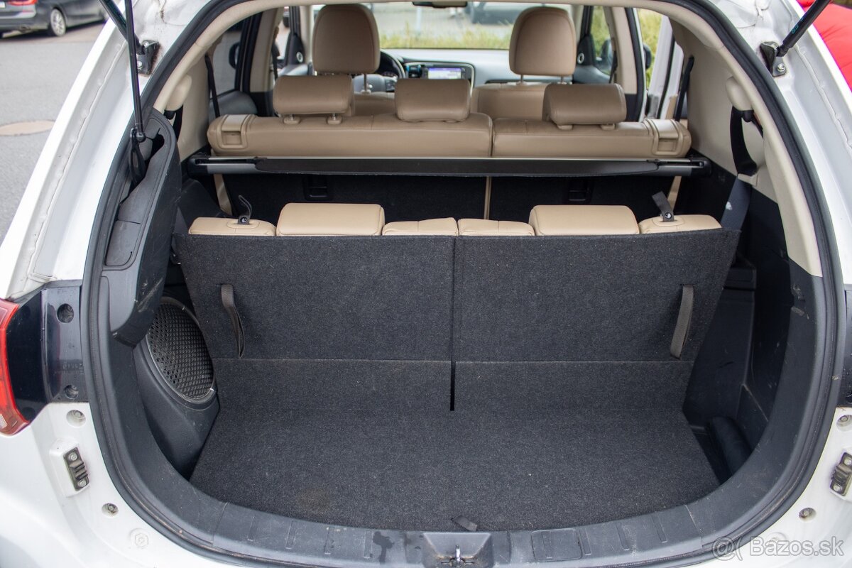 Mitsubishi OUTLANDER 2,2 DI-D 110 KW AT6 INSTYLE - 20