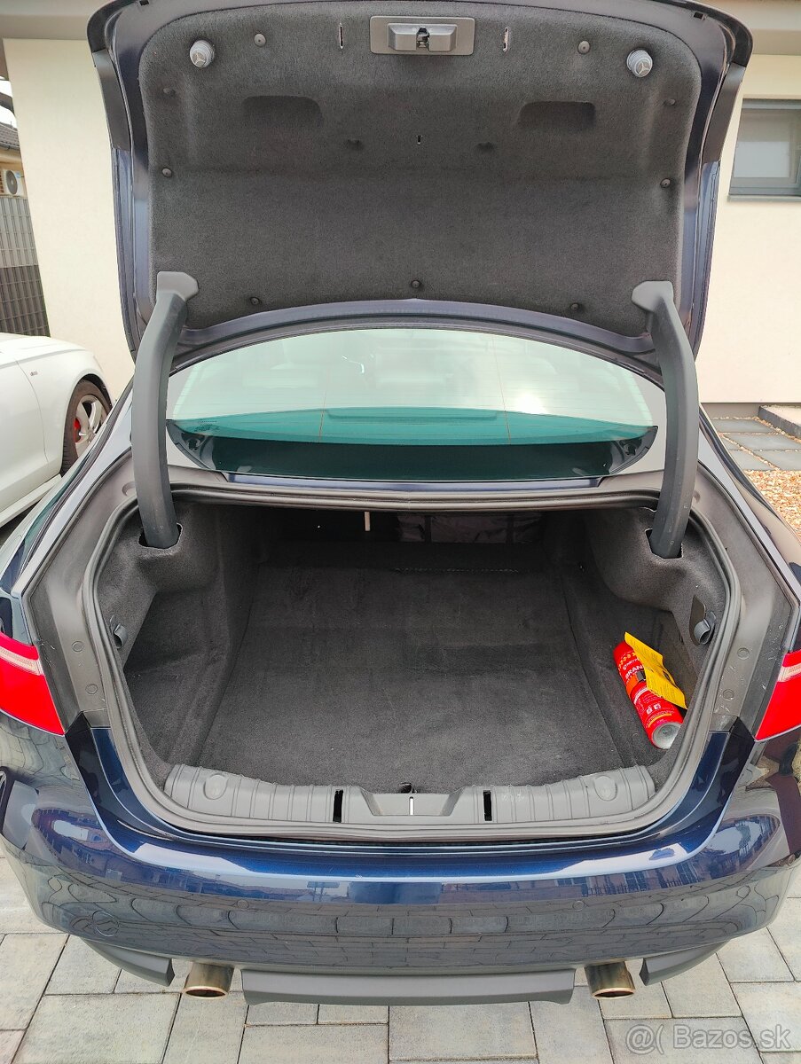 Jaguar XF 2.0 benzín 250 HP – spojenie vykonu a komfortu - 20