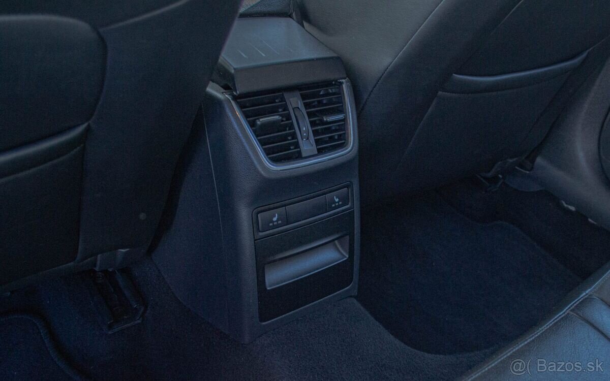 Škoda Octavia Combi SCOUT 2.0 TDI 4x4 - 20