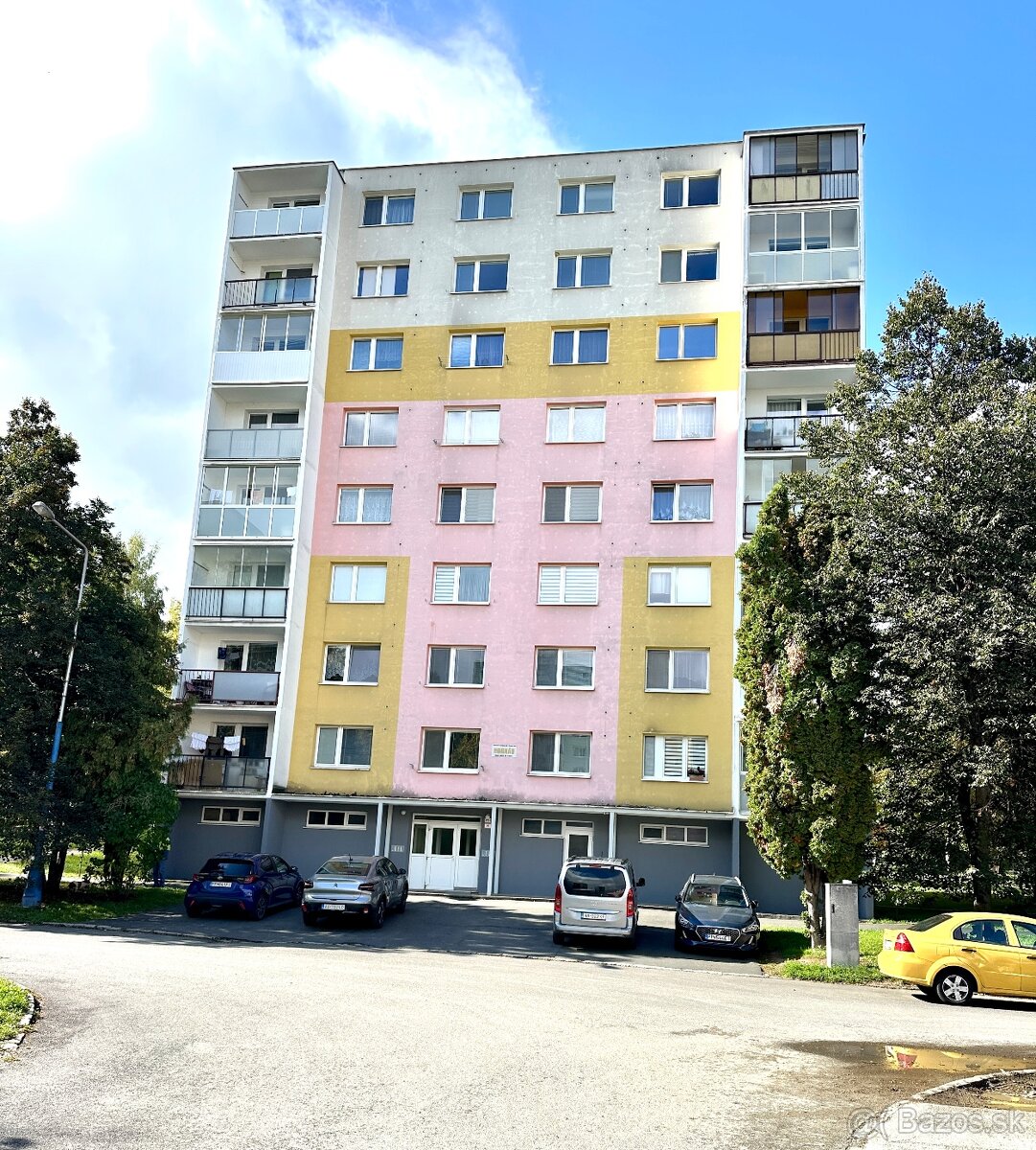 2-izbový byt s lodžiou, ul. Mládeže, PP,začatá rekonštrukcia - 20