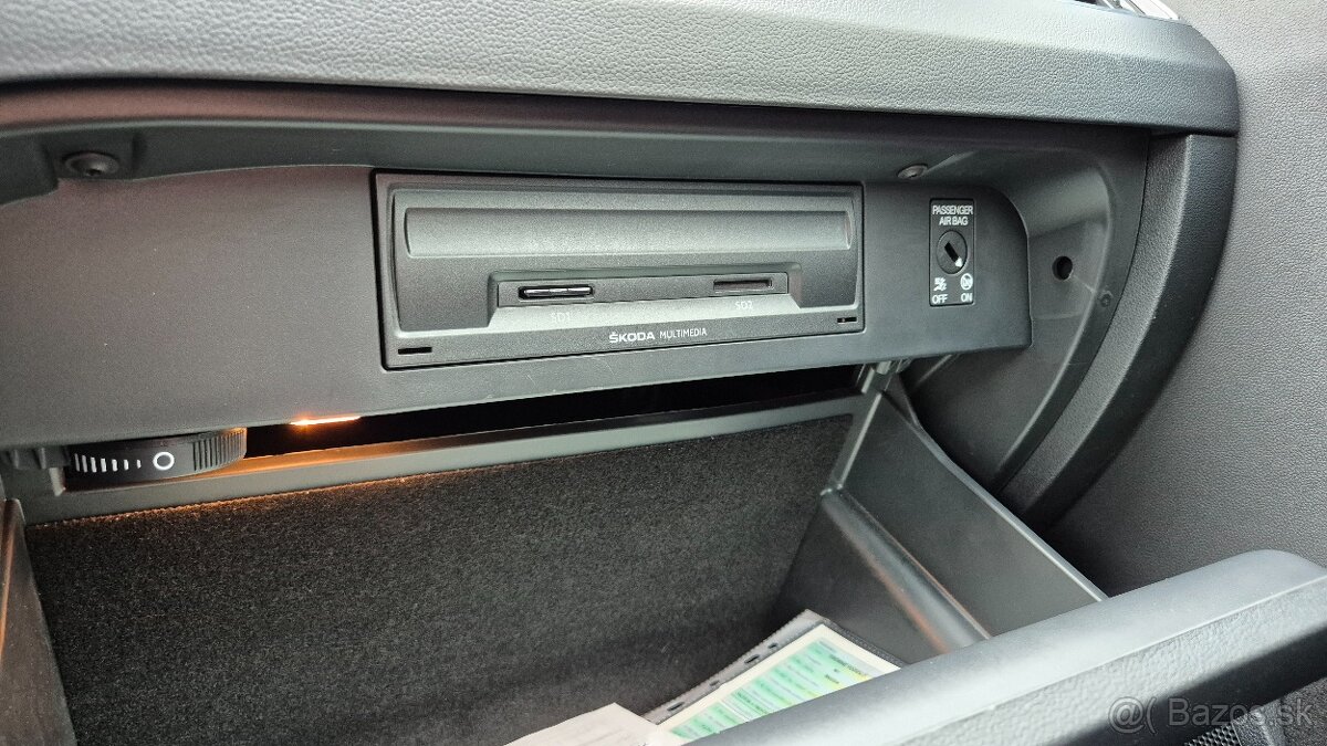 Škoda Octavia Combi 2.0 TDI RS DSG 4x4 - 20