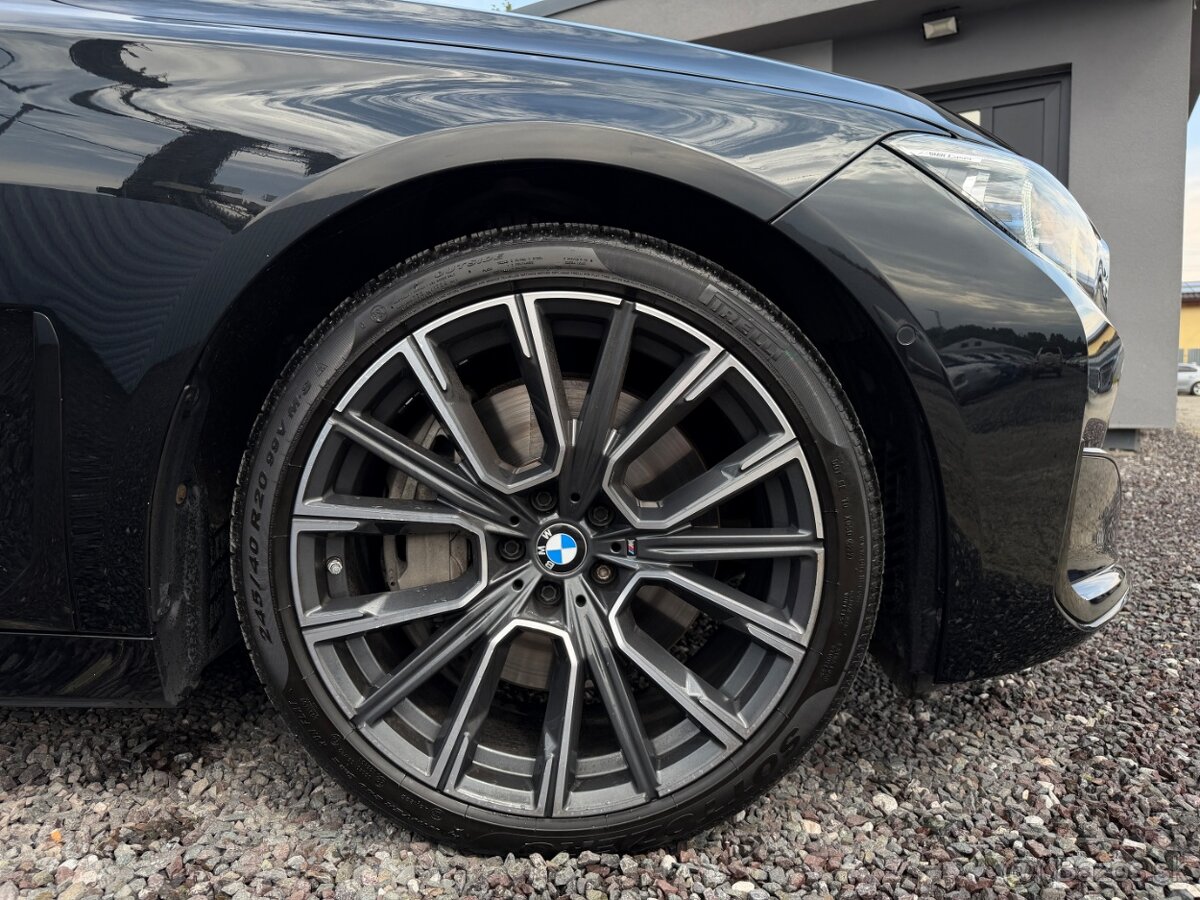 BMW Rad 7 740d xDrive A/T - 20