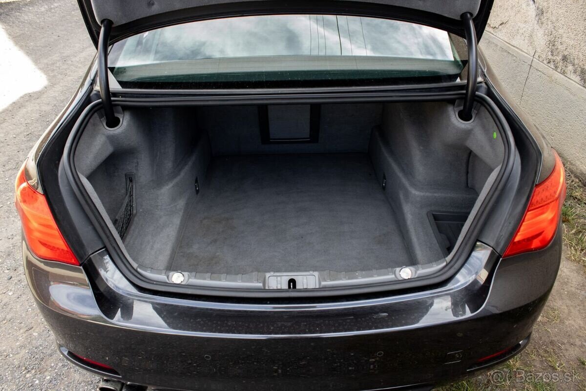 BMW Rad 7 F01 730d / 180kW / A6 - 20