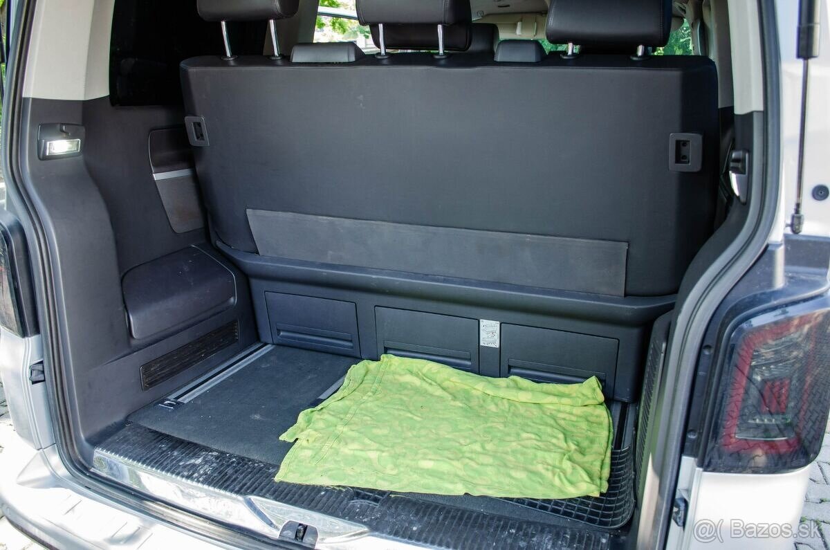 Volkswagen T5 Multivan 2.0 TDi DSG - 20