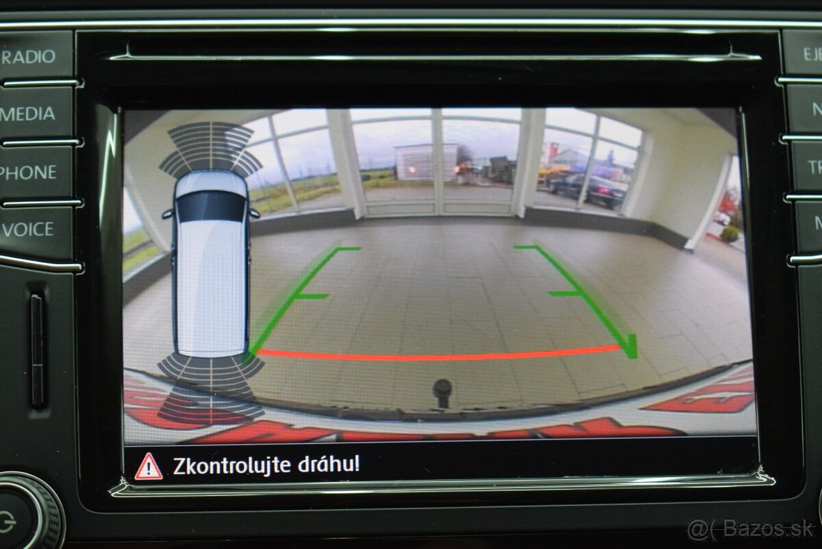 Volkswagen Multivan 2,0 TDi 110 kW, Highline,DSG,LED,NAVI - 20