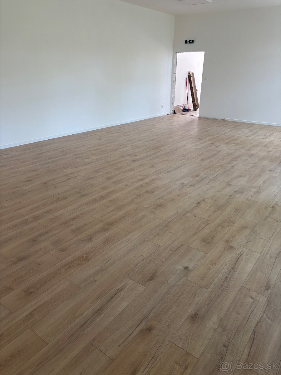 Pokládka plávajúcej podlahy + interiérové dvere - 20