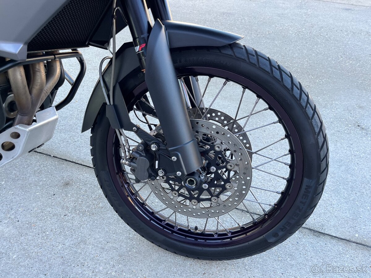 Triumph Tiger 800 - 20