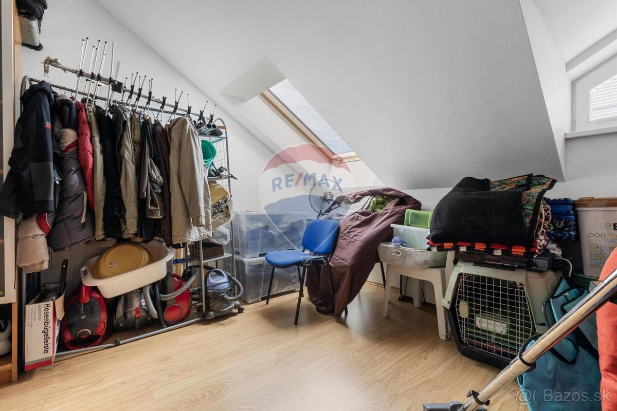 NA PREDAJ : Rekreačný dom 108 m2, pozemok 817 m2, Nová Dedin - 20