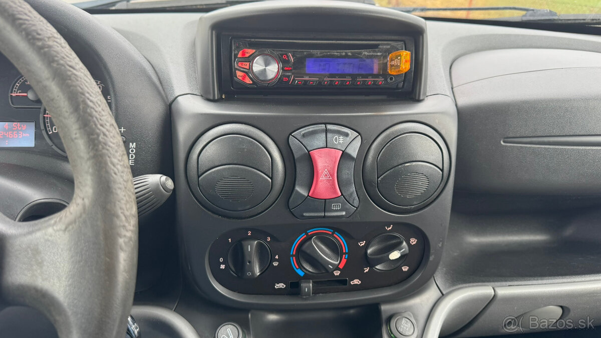 Fiat Dobló 1.3 MTJ Family - 20