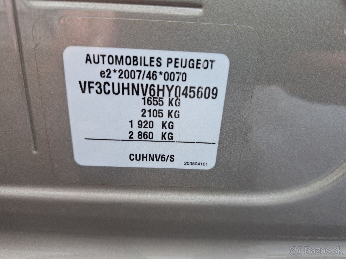 Peugeot 2008 1.2 PureTech 110 SS Allure - 20