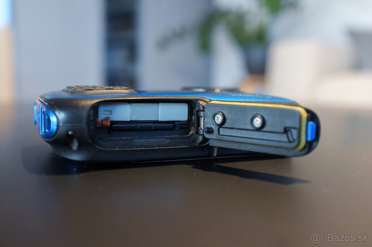 Canon PowerShot D30 - 20