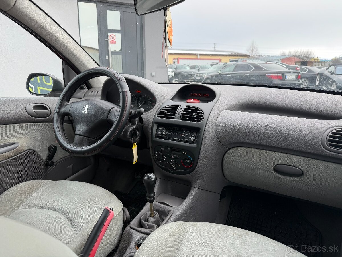 Peugeot 206 1.1 XR Présence - 20