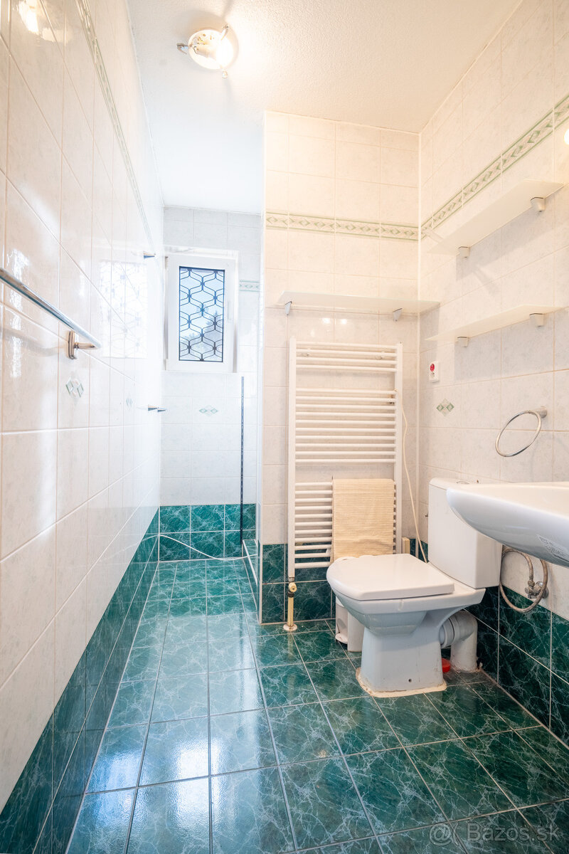 Na prenájom rodinný dom v Nitre - časť Zobor - 20