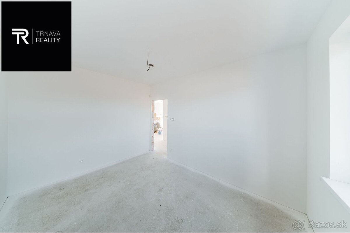 MOŽNOSŤ VIDIEŤ - Novostavba 4-izbového RD obec Červeník, ok - 20