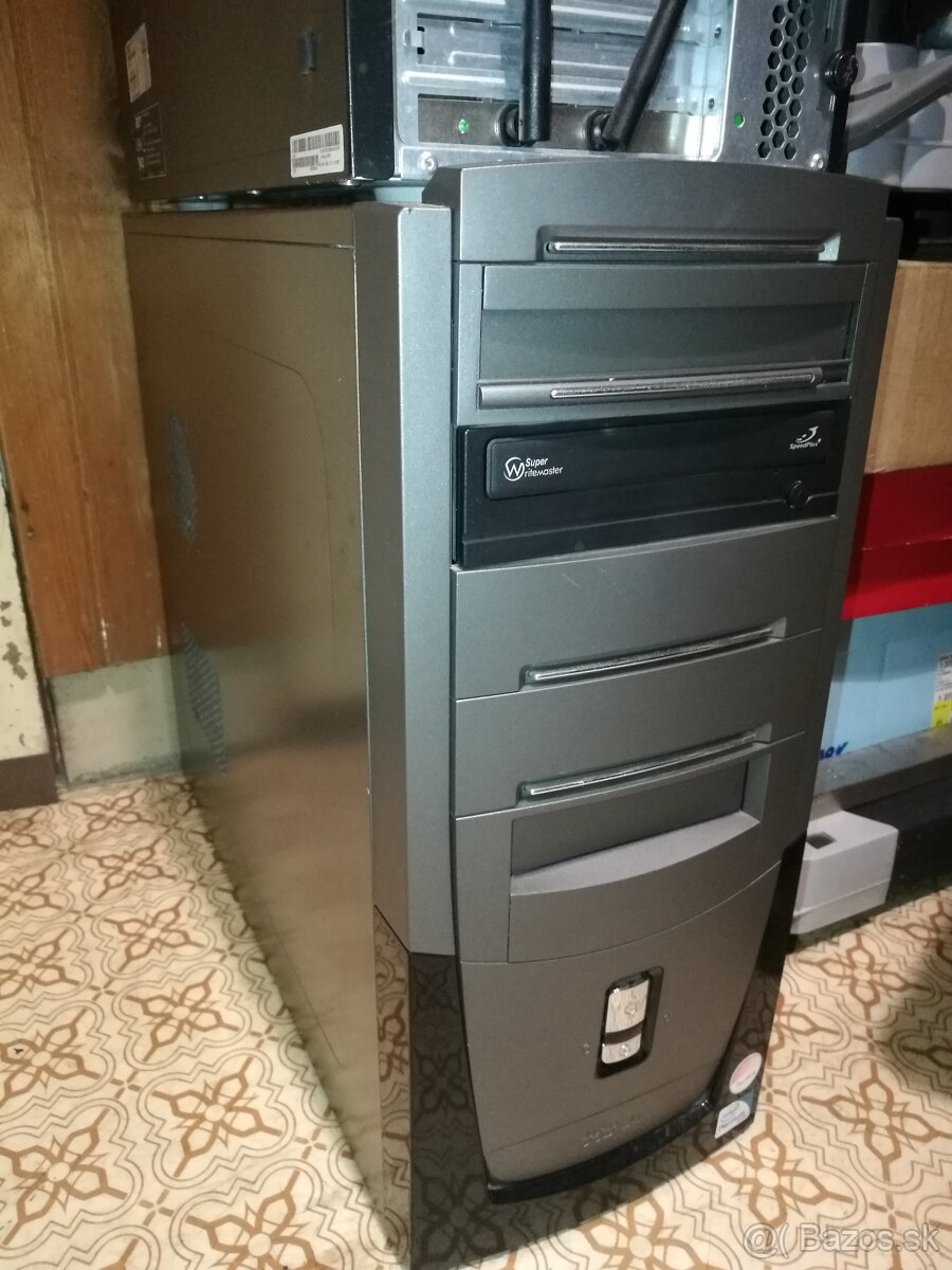 PC Intel Pentium DualCore. 4 GB. Windows 7. - 20