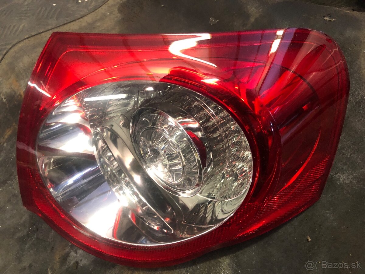 ZADNÉ SVETLA-BMW-MERCEDES-VW-TOYOTA-KIA-ORIGINAL - 20