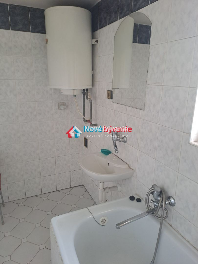 Rodinný dom s veľkým pozemkom v obci Hrabušice, okr. Spišská - 20