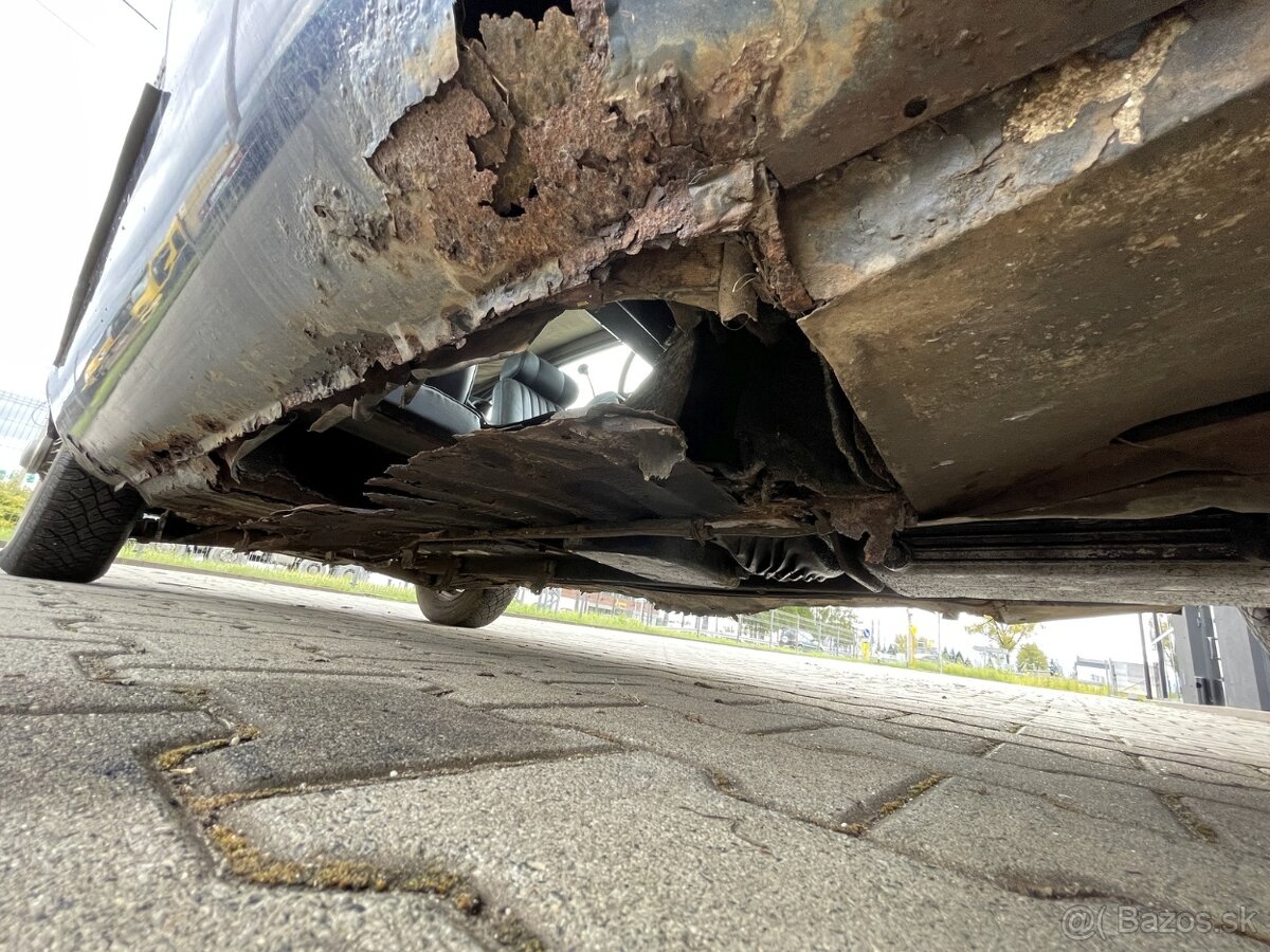 Jaguar E-type coupe 1970 Series II - 20