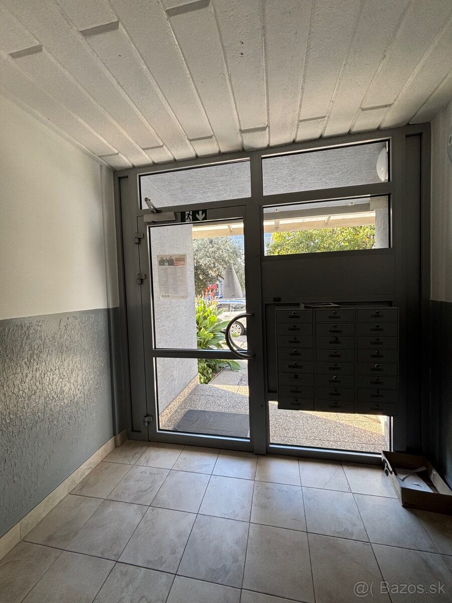 3i. byt 74m, Jasovská ul., kompl. RŠ 10/2025, 6p., Petržalka - 20