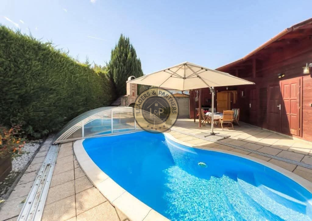 PREDAJ 7izbový rodinný dom s bazénom a saunou Mosonmagyaróvá - 20