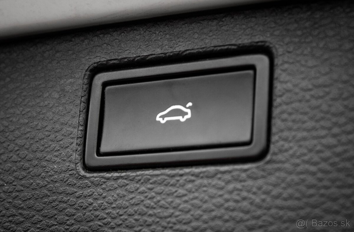 Volkswagen Passat Variant 3.2 V6 4Motion DSG - 20