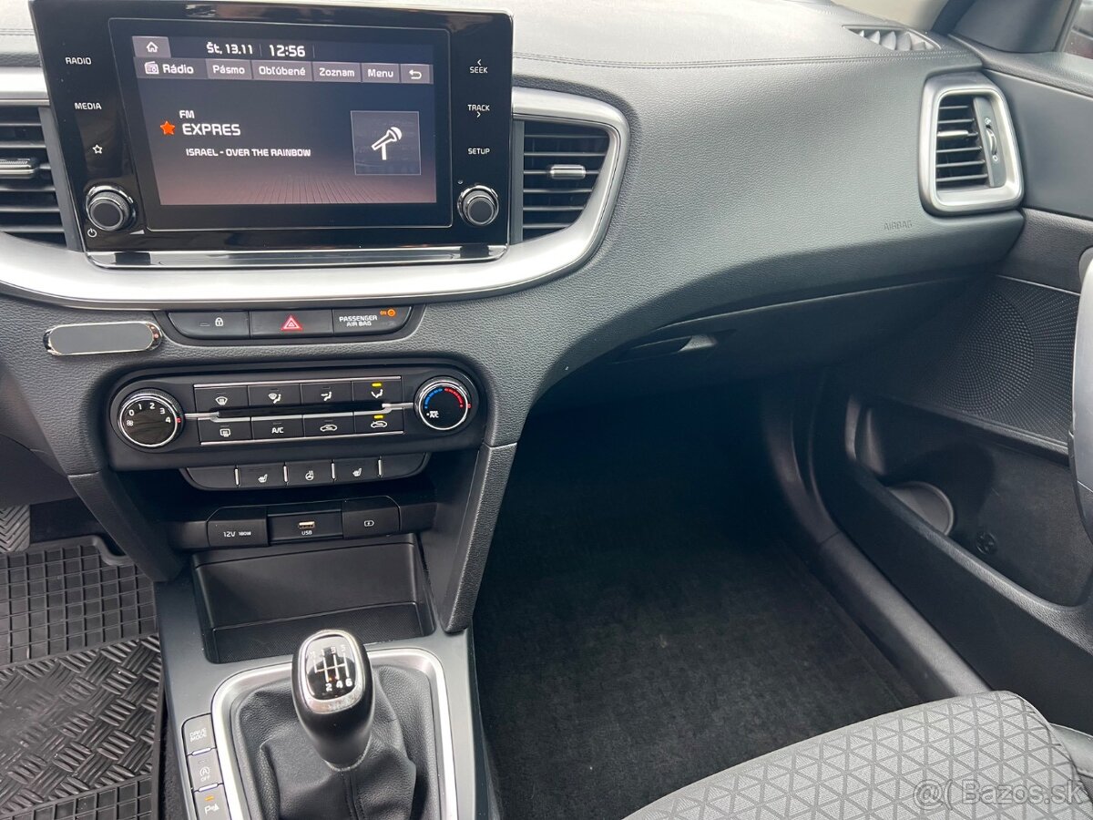 Kia Ceed 1.6 CRDi MHEV Gold - 20