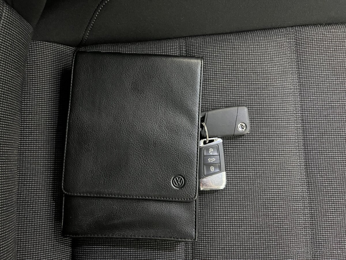 Volkswagen Passat Variant 2.0 TDI BMT Comfortline - 20