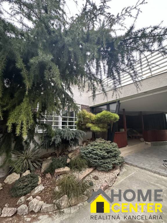 PREDAJ : RODINNÝ DOM, KOMÁRNO - 20