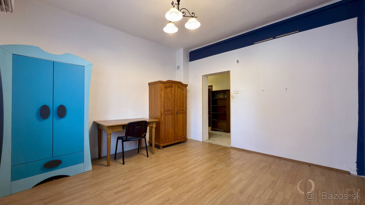 NA PREDAJ: 4-izbový tehlový dom na 787 m² pozemku – Ivanka p - 20