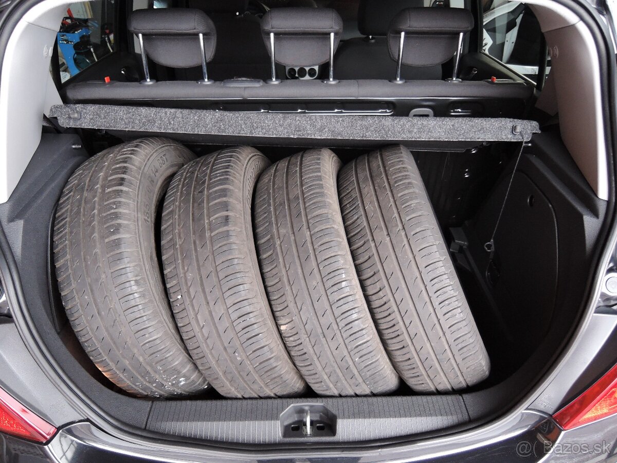 Opel Corsa, 1,2 i ČR 1.maj. 44tkm 2012 - 20