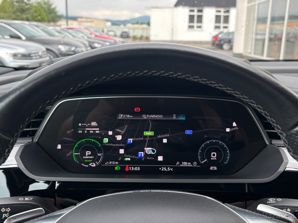 Audi E-tron 50 quattro S line - 20