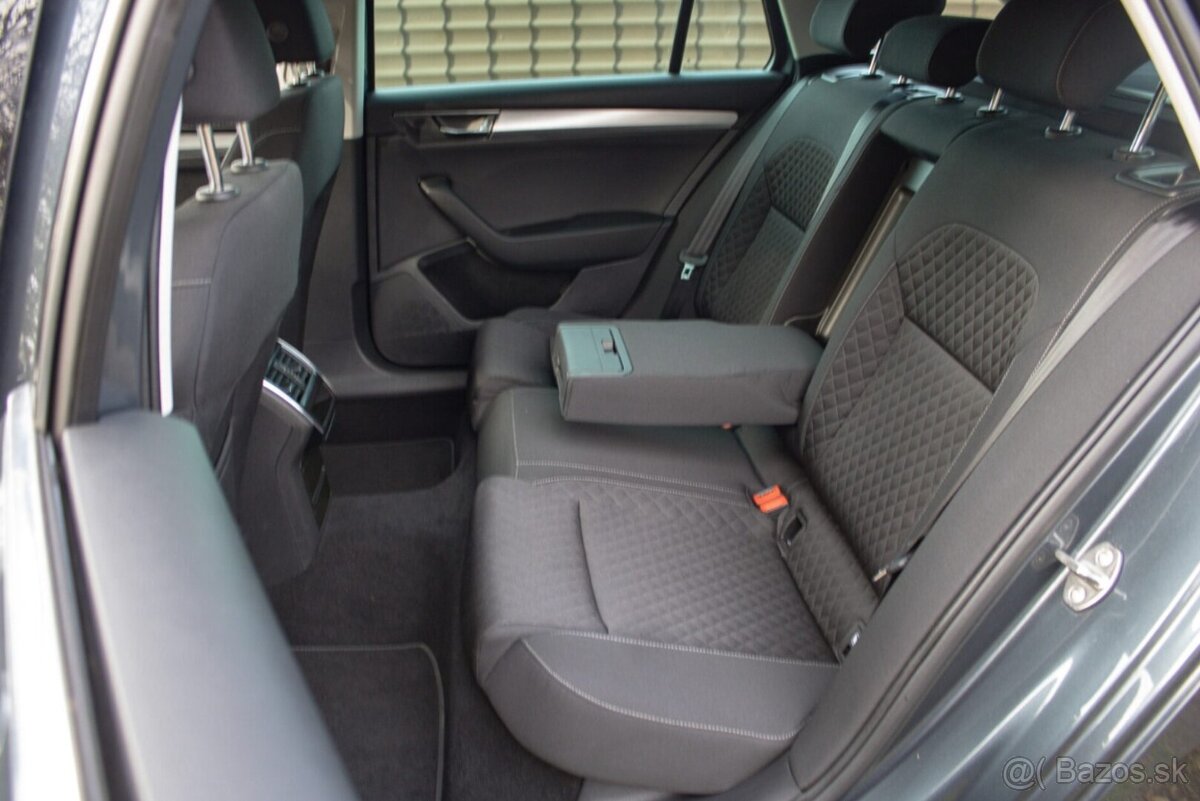 Škoda Superb Combi 2.0 TDI DSG - 20