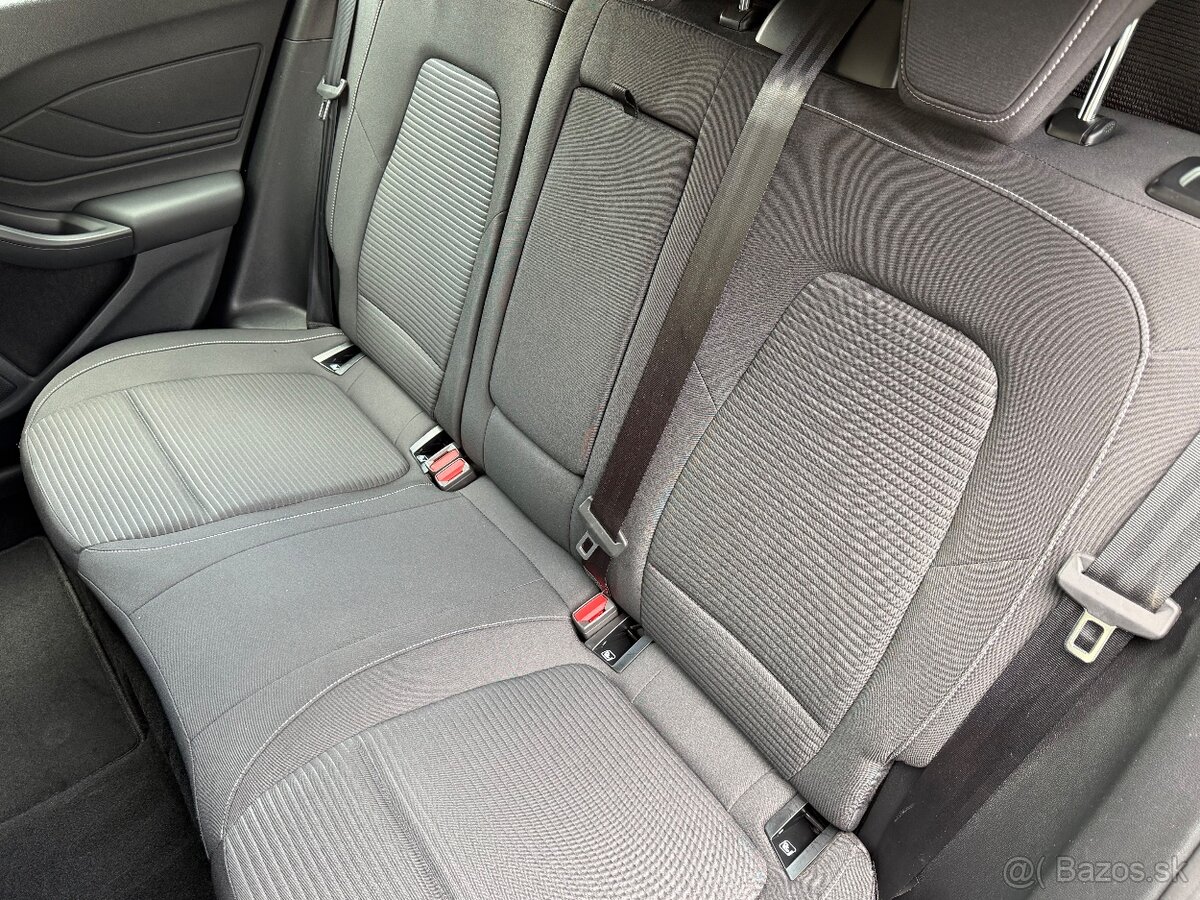 Ford Focus Com. 1.5TDCi 88kW TITANIUM Vyhř. okno - 20