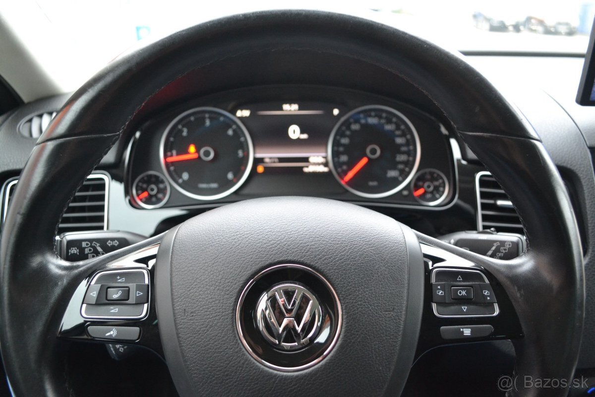 Volkswagen Touareg 3.0 TDI BMT 4-Motion - 20