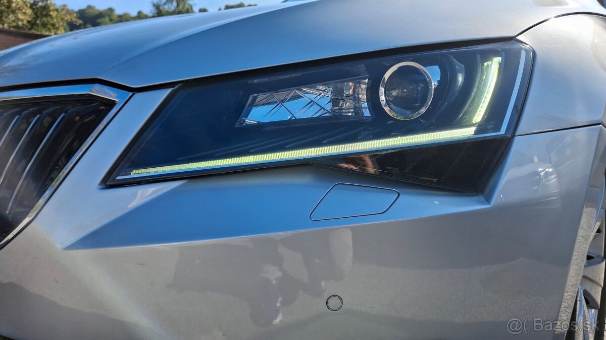 Škoda Superb Combi 2.0 TDI Ambition DSG - 20
