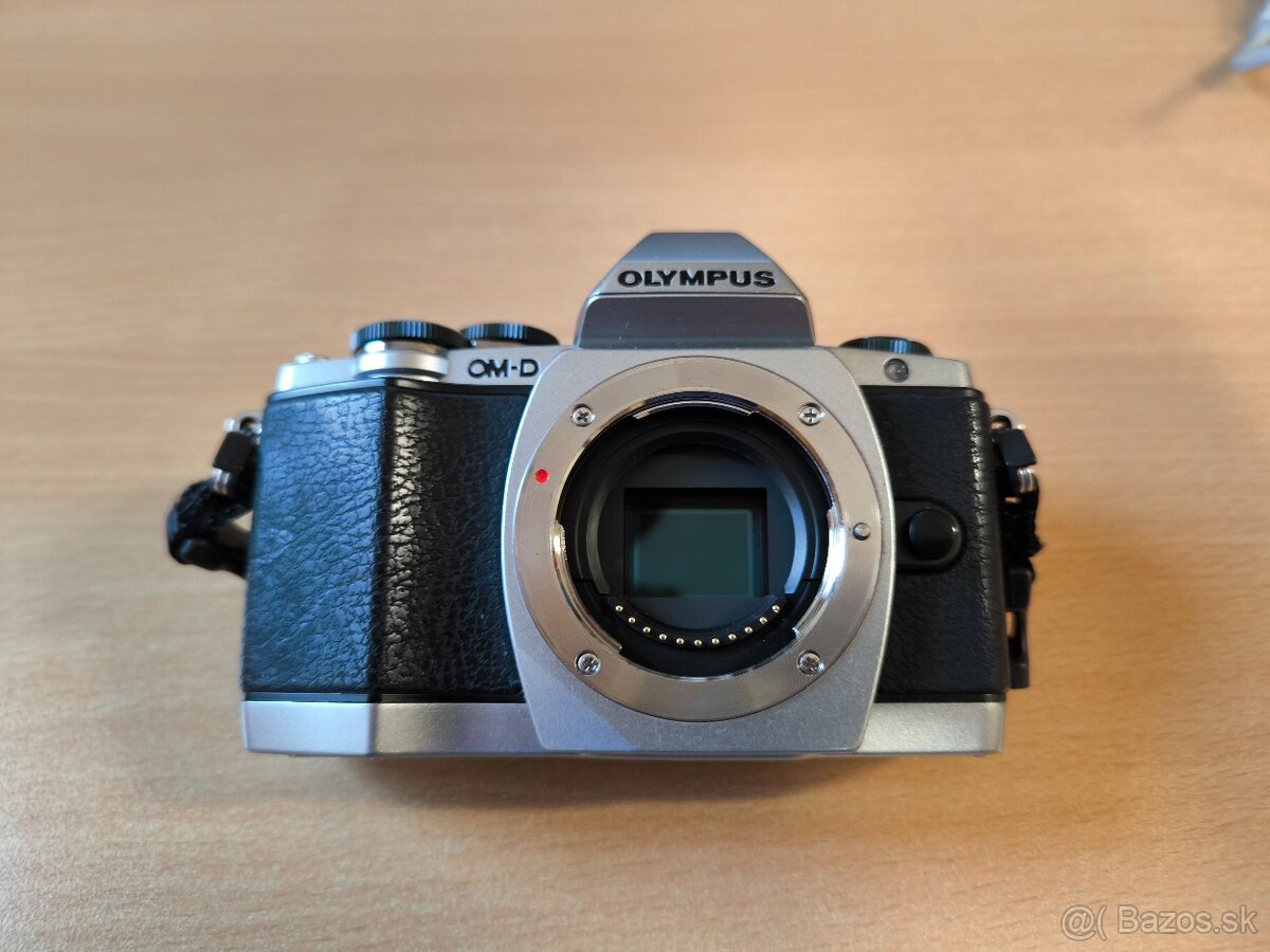 Olympus OM-D M10, M. Zuiko digital - 20